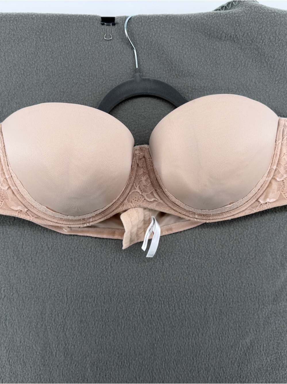 Strapless Nude Lace-Trim Strapless Bra A2